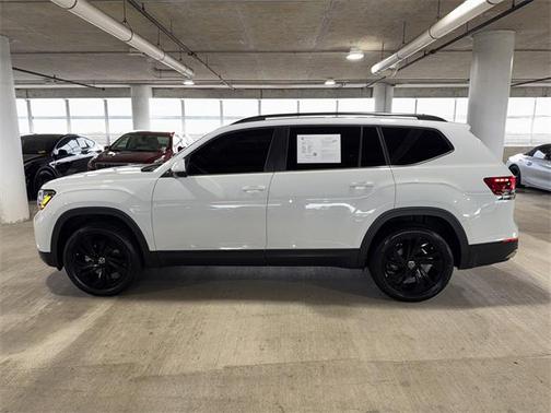 2022 Volkswagen Atlas 3.6L SE w/Technology