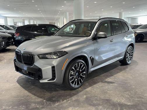 Skyscraper Grey Metallic 2026 BMW X5 xDrive40i