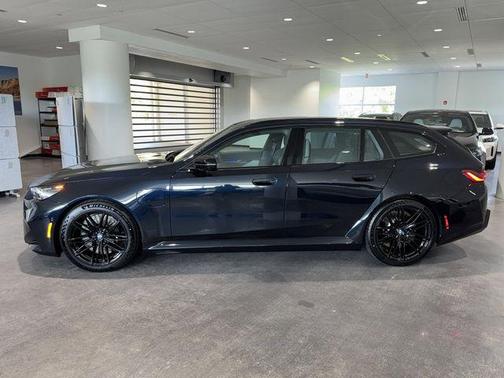 Carbon Black Metallic 2026 BMW M5 Base