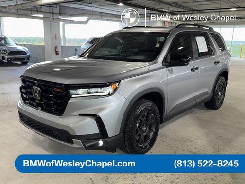 Lunar Silver Metallic 2025 Honda Pilot TrailSport