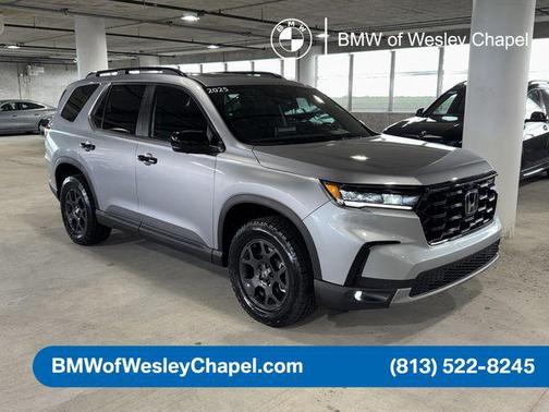 Lunar Silver Metallic 2025 Honda Pilot TrailSport