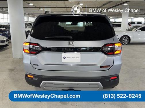 Lunar Silver Metallic 2025 Honda Pilot TrailSport