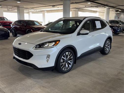 2020 Ford Escape Titanium