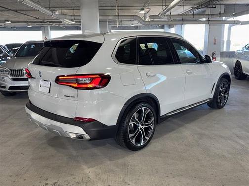 2023 BMW X5 sDrive40i