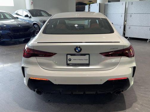 Mineral White Metallic 2026 BMW 430 i