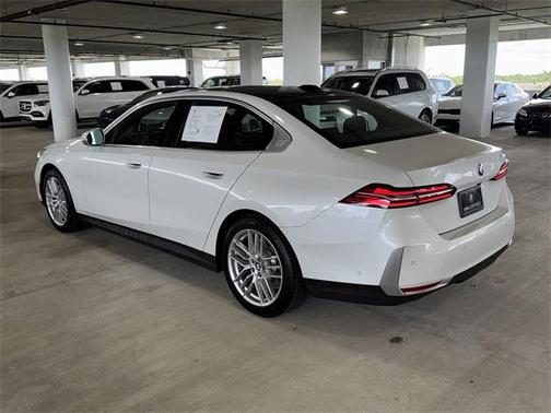 2024 BMW 530 i