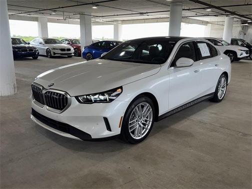 2024 BMW 530 i
