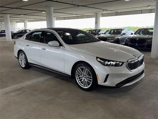 2024 BMW 530 i