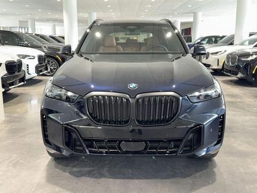 Carbon Black Metallic 2026 BMW X5 sDrive40i