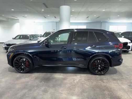 Carbon Black Metallic 2026 BMW X5 sDrive40i