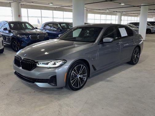 Skyscraper Gray Metallic 2023 BMW 530e Base