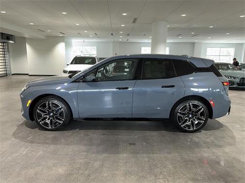 2026 BMW iX xDrive45