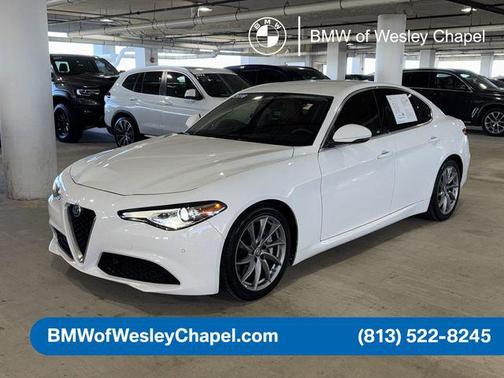 2018 Alfa Romeo Giulia Base