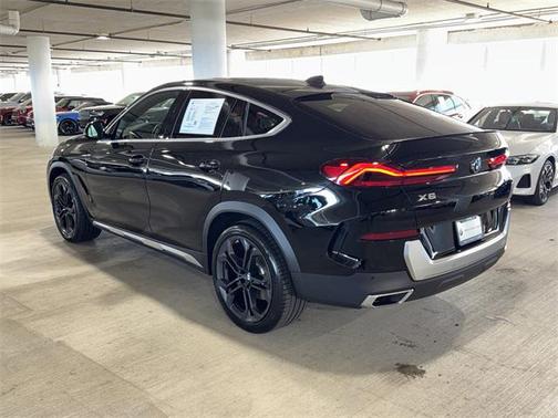 2022 BMW X6 xDrive40i