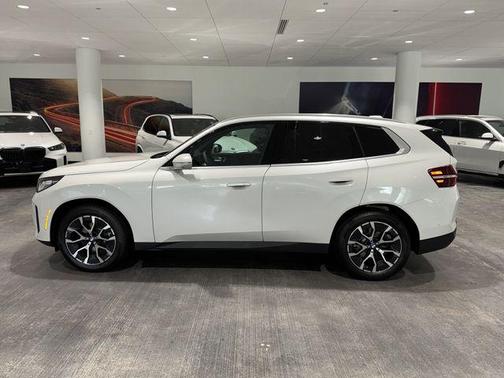 Mineral White Metallic 2026 BMW X3 30 xDrive