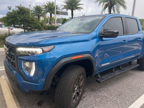 Dynamic Blue Metallic 2023 GMC Canyon Elevation