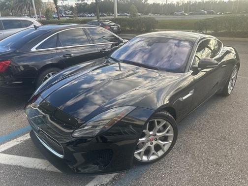 2019 Jaguar F-TYPE P300