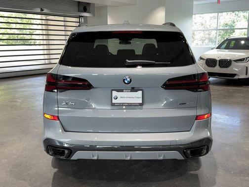 Brooklyn Grey Metallic 2026 BMW X5 xDrive40i