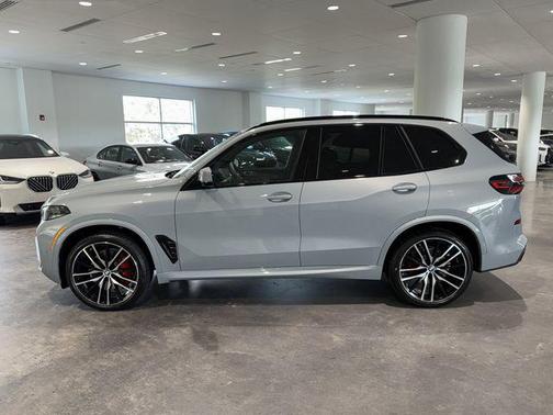 Brooklyn Grey Metallic 2026 BMW X5 xDrive40i