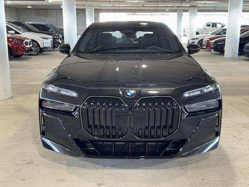 Black Sapphire Metallic 2026 BMW 760 xDrive