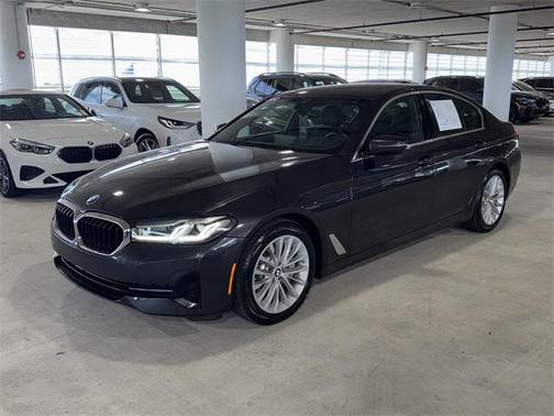 2022 BMW 530 i