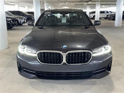 2022 BMW 530 i