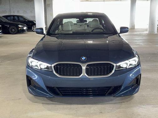 Arctic Race Blue Metallic 2026 BMW 330 330i