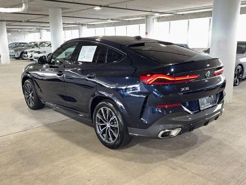 Carbon Black Metallic 2025 BMW X6 xDrive40i