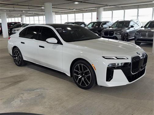 2024 BMW 740 i