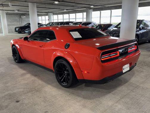 Go Mango 2023 Dodge Challenger R/T Scat Pack Widebody