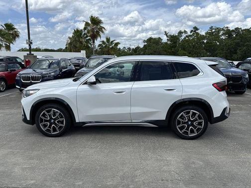 Mineral White Metallic 2026 BMW X1 xDrive28i