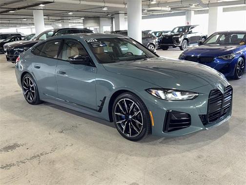 2025 BMW M440 i