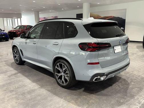 Brooklyn Grey Metallic 2026 BMW X5 xDrive40i