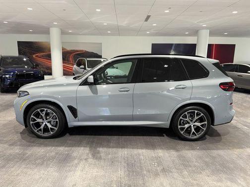 Brooklyn Grey Metallic 2026 BMW X5 xDrive40i