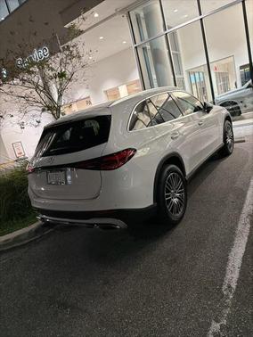 2026 Mercedes-Benz GLC 300 Base