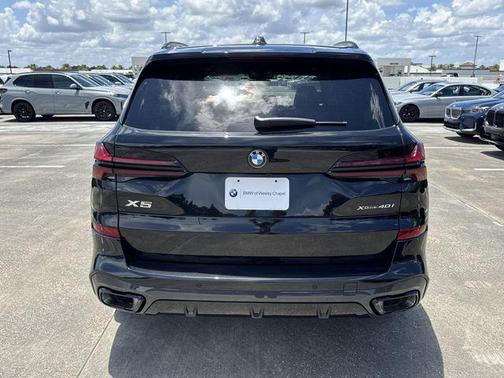 Black Sapphire Metallic 2026 BMW X5 xDrive40i