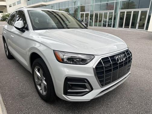 2022 Audi Q5 40 Premium