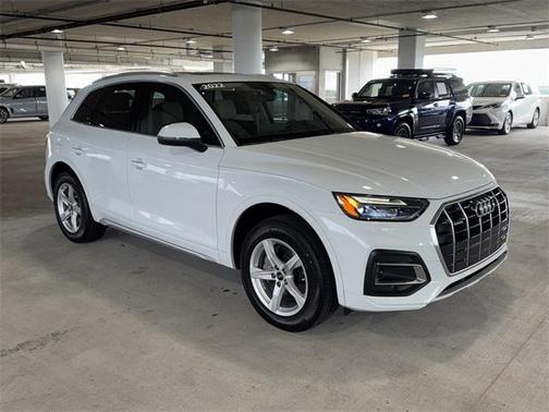 2022 Audi Q5 40 Premium