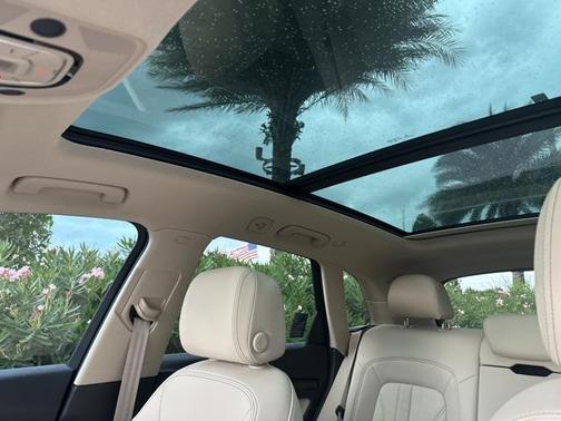 2022 Audi Q5 40 Premium