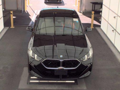 Black Sapphire Metallic 2025 BMW X2 xDrive28i