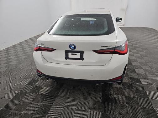 Mineral White Metallic 2025 BMW i4 Gran Coupe eDrive40