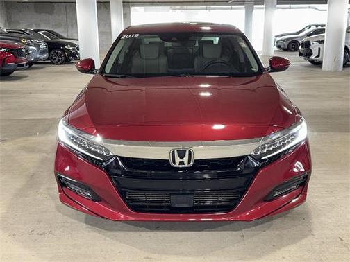 2019 Honda Accord Touring 2.0T