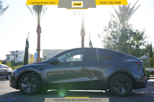 2026 Tesla Model Y Long Range Dual Motor All-Wheel Drive