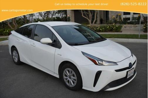 2022 Toyota Prius LE
