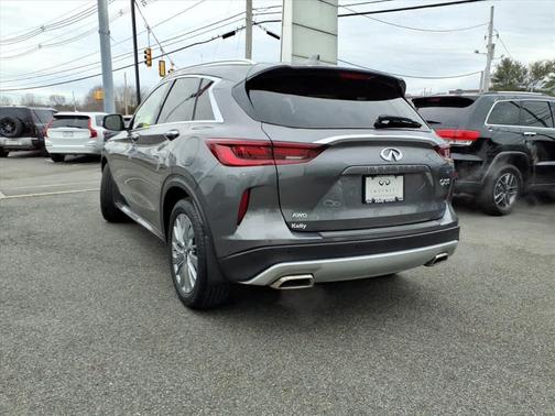 2023 INFINITI QX50 Luxe
