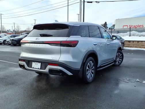 2023 INFINITI QX60 Pure