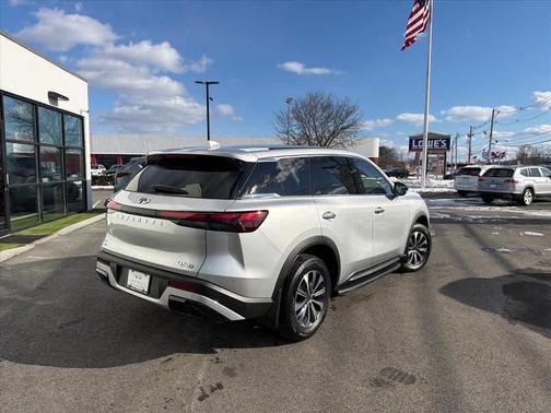 2023 INFINITI QX60 Pure
