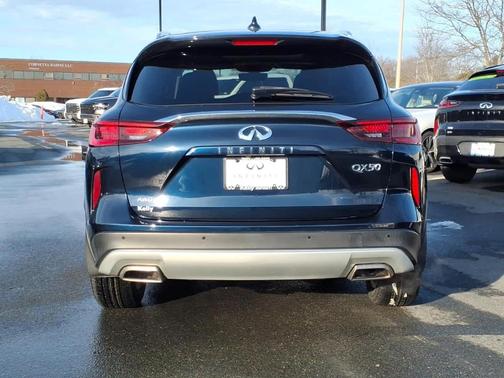 2023 INFINITI QX50 Luxe