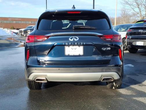 2023 INFINITI QX50 Luxe
