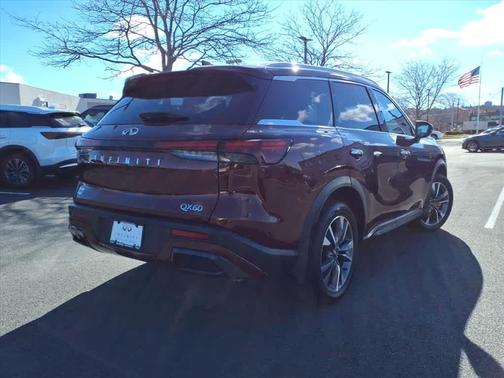 2025 INFINITI QX60 Luxe